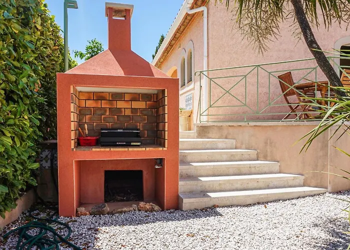 Hébergement de vacances Gorgeous In With Wifi Creissan